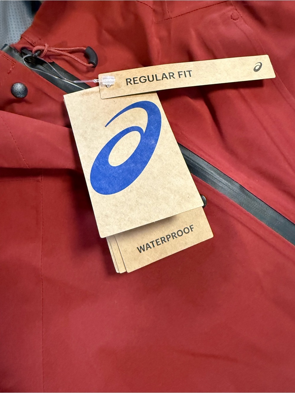 Asics Metarun lightweight Red Hooded Lightweight Jacket - Picture 2 of 3